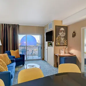 https://sphere-in-hd-1br-private-retro-condo-with-premium-views.las-vegashotels.net