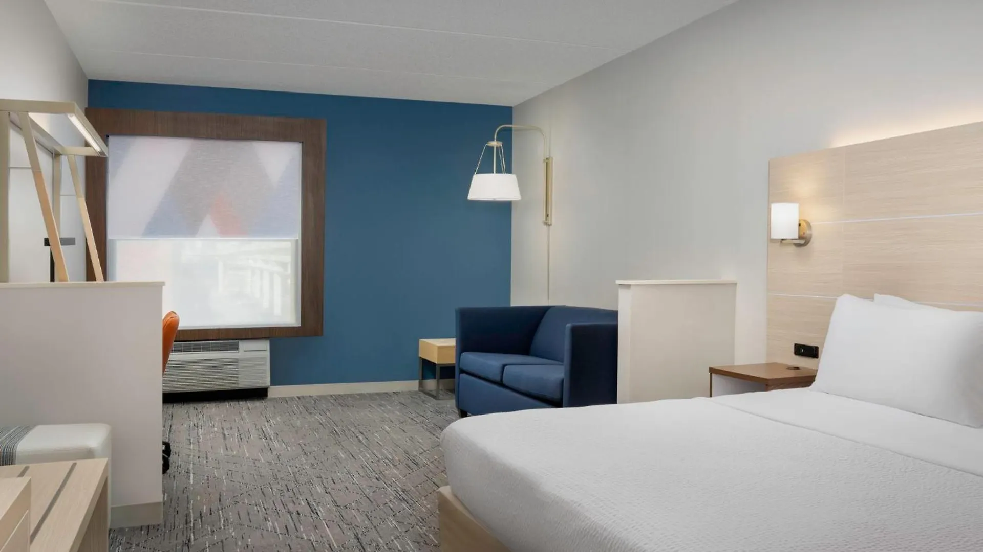 Holiday Inn Express & Suites Pittsburgh North Shore By Ihg