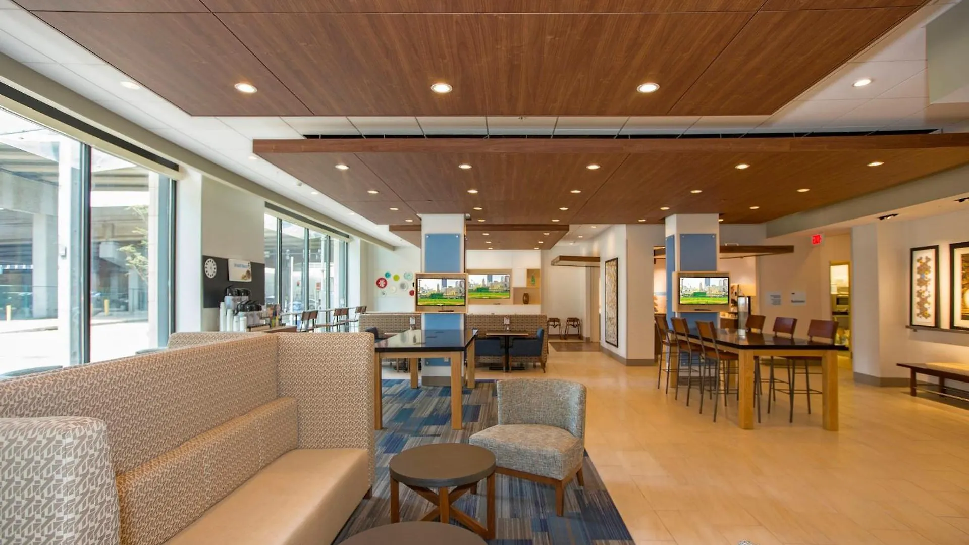 Hotel Holiday Inn Express & Suites Pittsburgh North Shore By Ihg