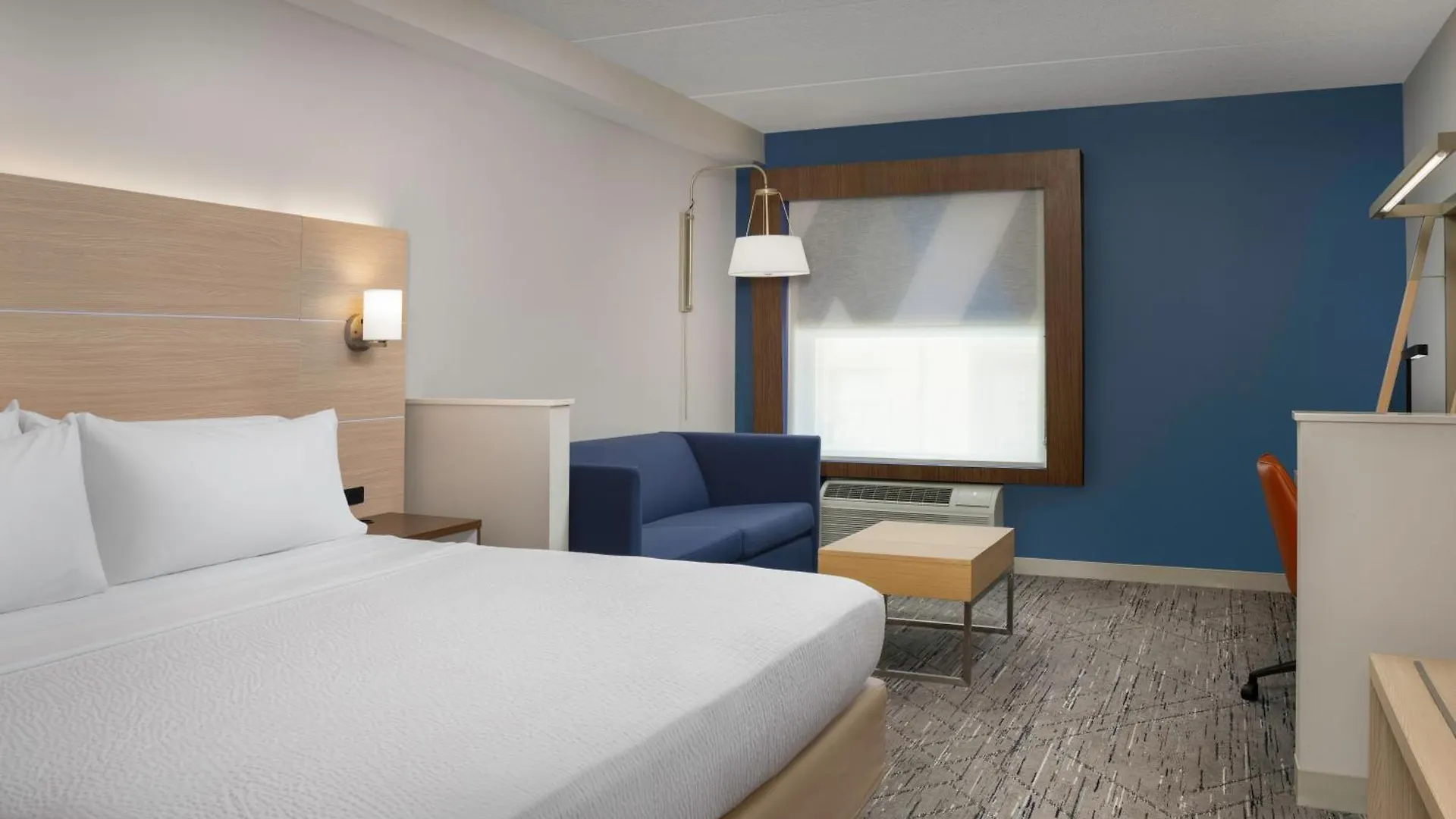 Holiday Inn Express & Suites Pittsburgh North Shore By Ihg Hotel