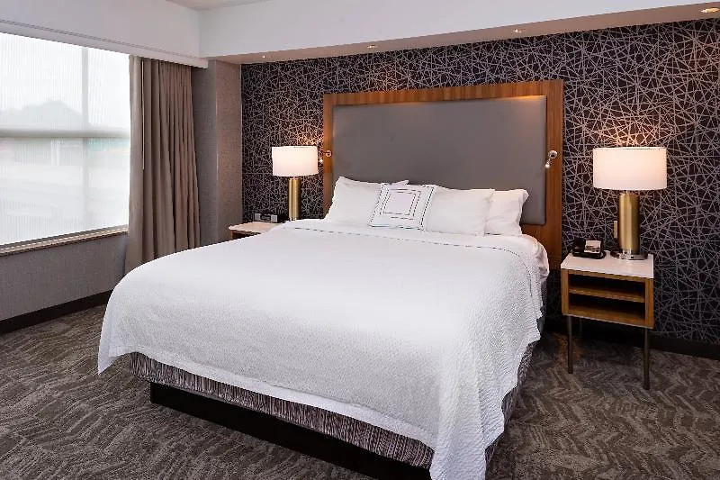 Holiday Inn Express & Suites Pittsburgh North Shore By Ihg